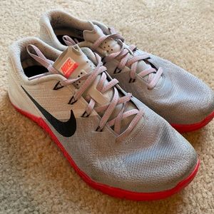 Nike Metcon 3 Women's Training Shoe Size 8 (Grey)